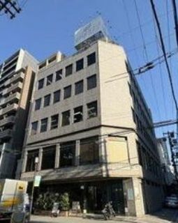 ロイヤルクイーンビル